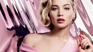 L'égérie Jennifer Lawrence pour les Dior Addict Gloss