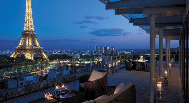 Shangri-La Paris : Un hôtel royal avec vue sur la Tour Eiffel
