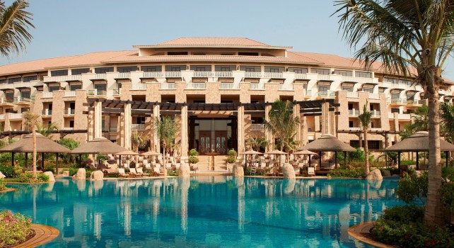 Sofitel The Palm : Le luxe Français sur les plages de Dubai