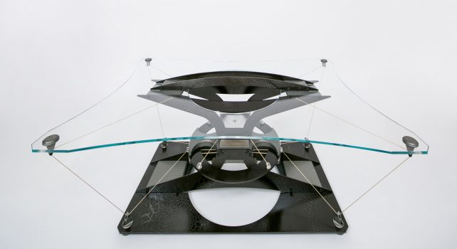 Teles Taxidi : La table volante qui associe art et technologie
