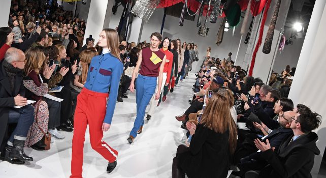 NYFW Calvin Klein : Ce que l’on retient du premier défilé de Raf Simons