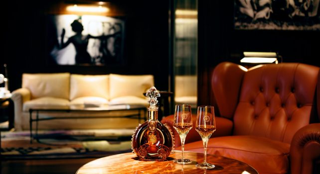 Le Royal Monceau Raffles Paris : Une expérience dédiée au Cognac Louis XIII