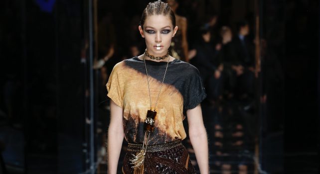 Balmain Automne-Hiver 2017-2018 : Un défilé sur le thème de la rébellion