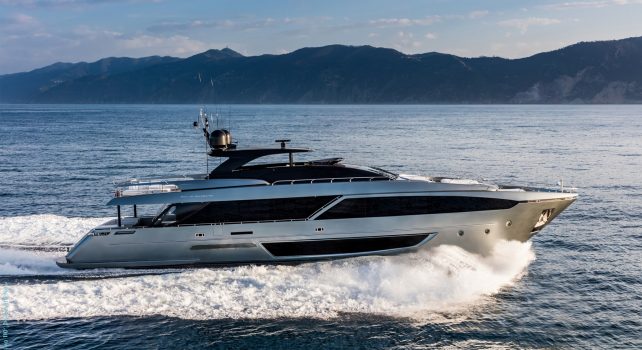 Riva 110&prime; Dolcevita : Le yacht prestigieux superstar des océans