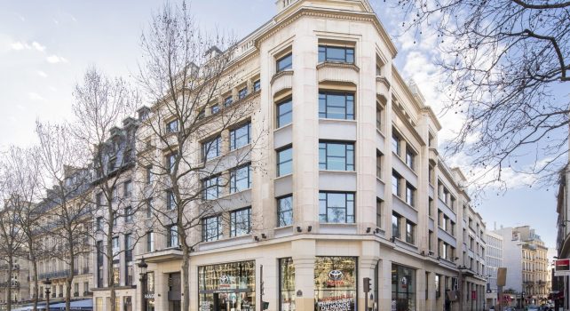 Champs-Elysées : Groupama vend son adresse parisienne pour 613 millions d&rsquo;euros