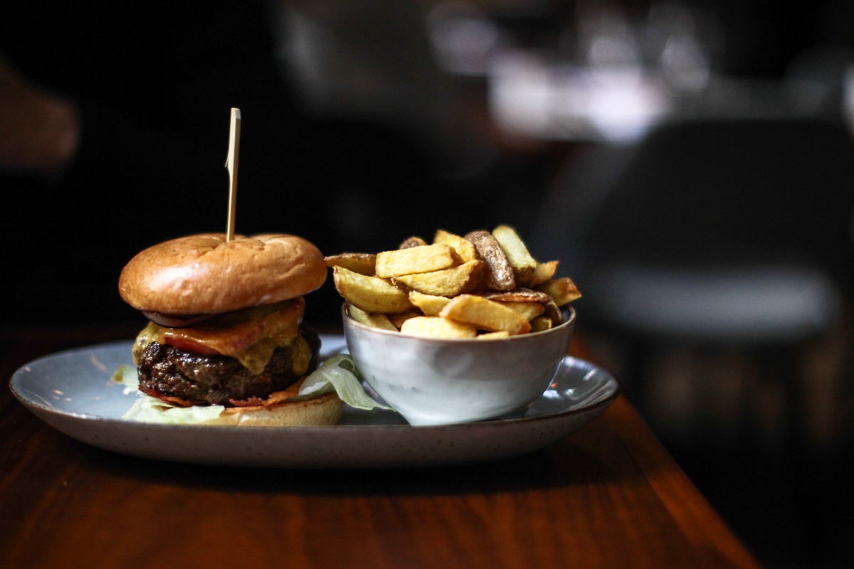OCCO Bar Brasserie Une cuisine moderne derrière les façades
