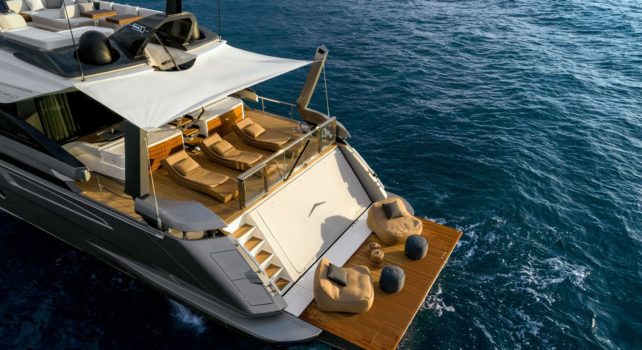 Le Grande S10 d’Azimut : Une villa californienne au beau milieu des océans