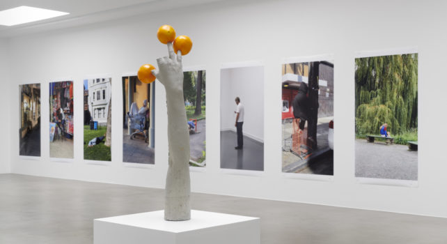 Two In One : Les artistes Erwin Wurm et Lars Eidinger dans une exposition commune chez Ruttkowski;68