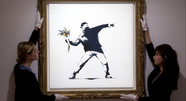 Banksy « Love Is in the Air » : L’oeuvre en vente sous 10 000 fractions d’NFTs