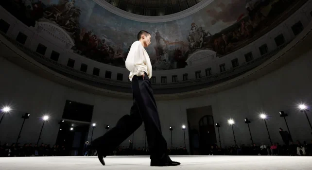 Saint Laurent Homme Automne/Hiver 2023 : Le culte de l’élégance