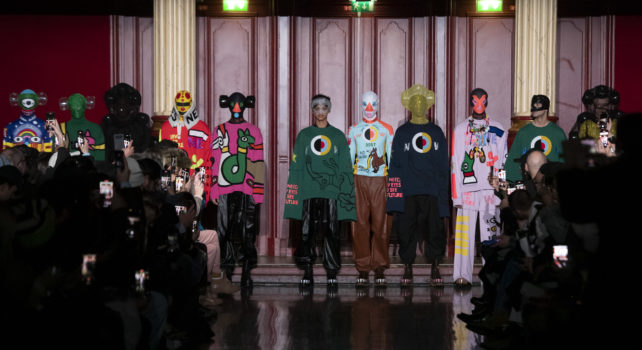 Walter Van Beirendock Homme Automne/Hiver 2023 : Politiquement absurde