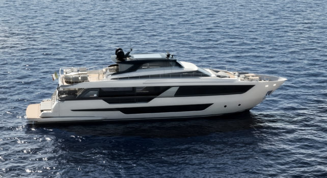 Ferretti Yachts 1000 Skydeck : Entre luxe et polyvalence