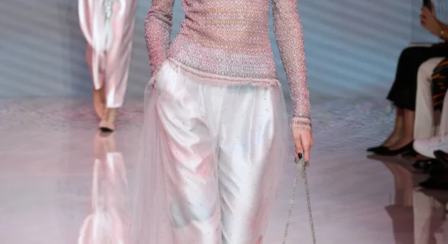 Giorgio Armani Printemps/Été 2024 : La déferlante fashion