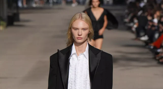 Stella McCartney Printemps/Été 2024 : Un hommage à sa famille, toujours engagé