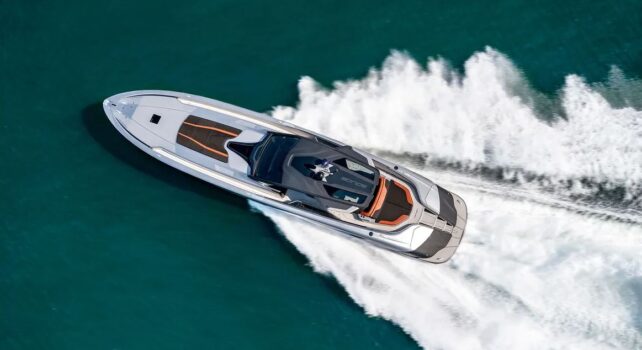 Victory Marine Bolide 80 : Découvrez le yacht le plus rapide du monde