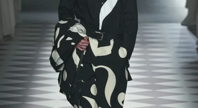 Moschino Automne/Hiver 2024 : Le bazar réinventé