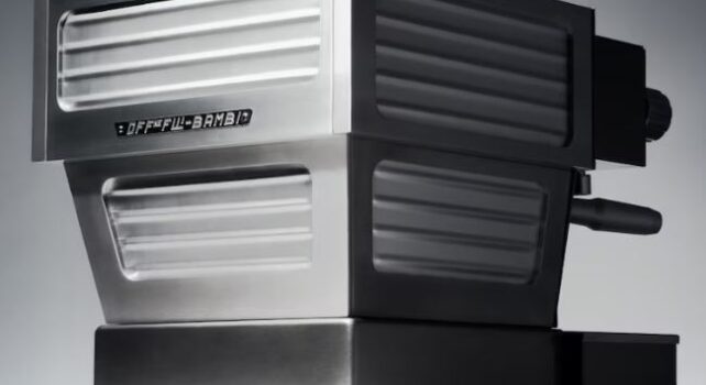 Rimowa x La Marzocco Linea Mini : Quand deux univers se rencontrent, une collaboration unique