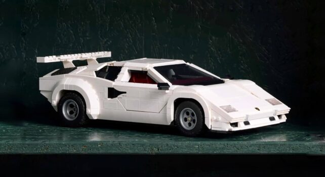 La Lamborghini Countach fait son entrée dans la série LEGO Icons