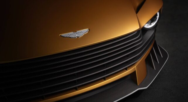 Aston Martin Valiant : Une édition limitée imaginée par Fernando Alonso
