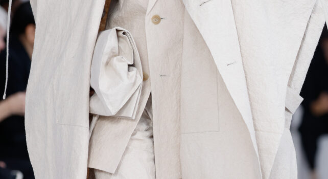 Issey Miyake « The Beauty of Paper » : Entre tradition et modernité