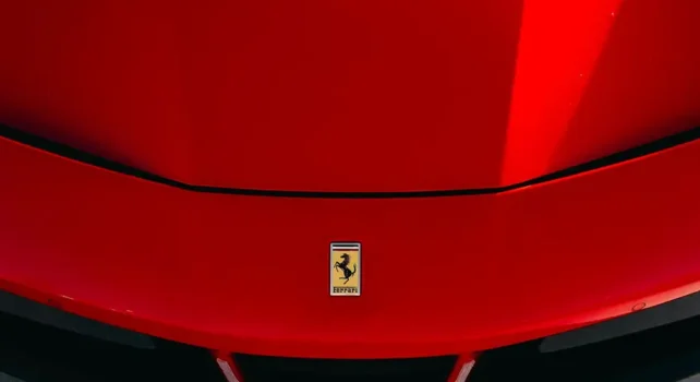 Ferrari : Forte croissance au premier trimestre 2025 malgré les incertitudes aux États-Unis