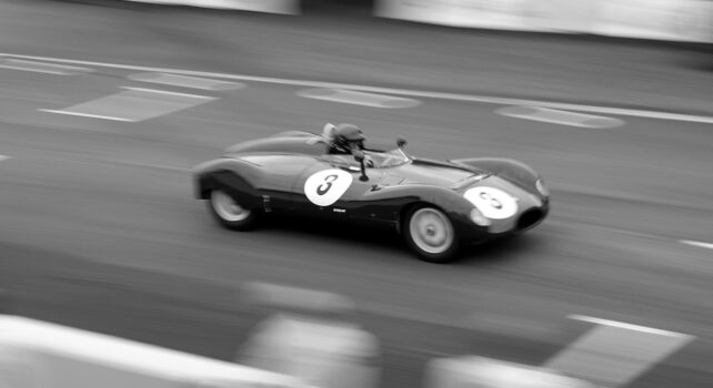Goodwood Revival 2025 : Un hommage vibrant à l’âge d’or du sport automobile signé Rolex
