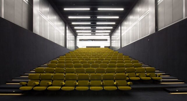 Prada Film Fund : Comment la Fondazione Prada investit le cinéma d’auteur international