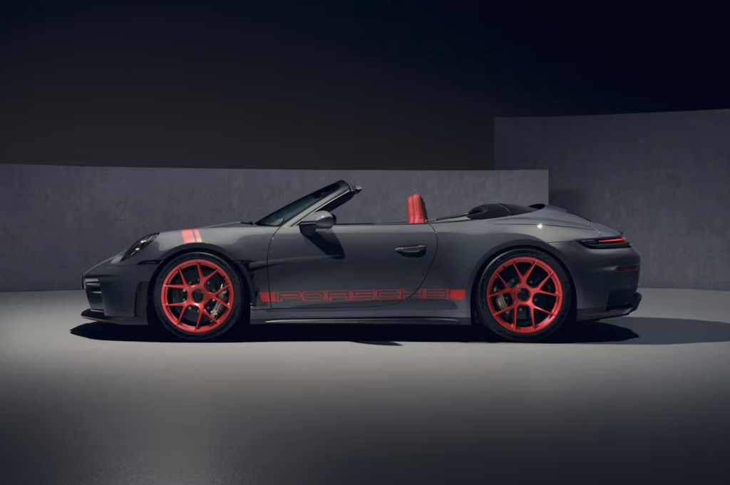 La Porsche 911 GT3 S/C, la première GT3 cabriolet de l'histoire : 510 ch, boîte manuelle, capote électrique.