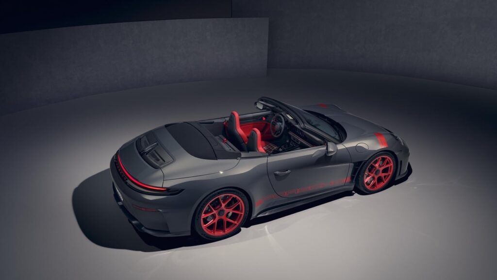 La Porsche 911 GT3 S/C, la première GT3 cabriolet de l'histoire : 510 ch, boîte manuelle, capote électrique.