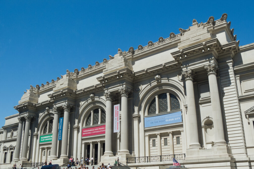 Met Gala et prix du billet : Metropolitan Museum of Art, lieu incontournable du Met Gala.