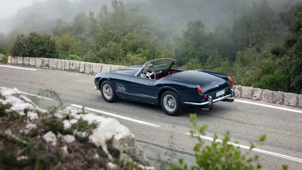 1961 Ferrari 250 GT SWB California Spider par Scaglietti 