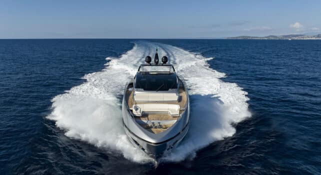 Sedici Yacht : Découverte du superyacht Riva à 13 millions d’euros acquis par Charles et Alexandra Leclerc