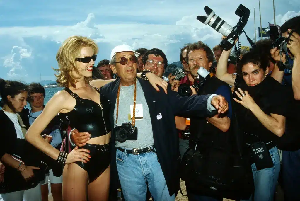 Vivre le Festival de Cannes : Eva Herzigova poses avec Helmut Newton