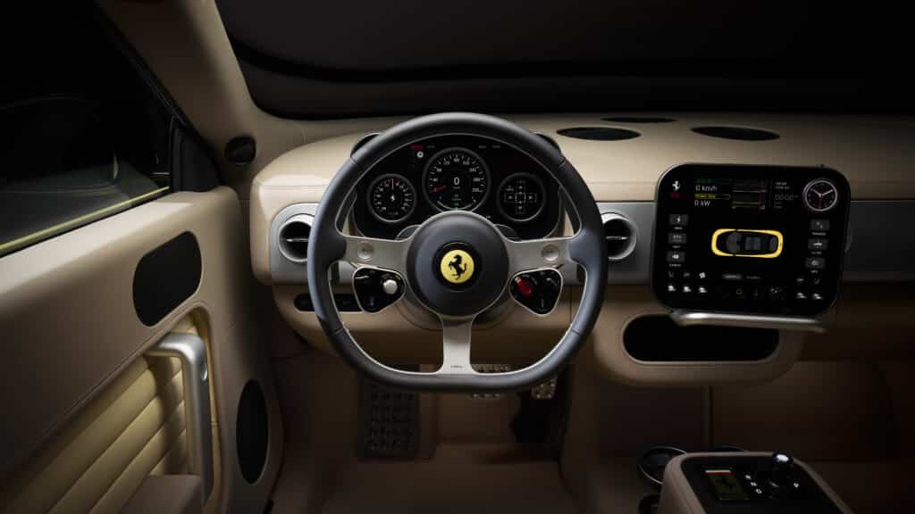 Ferrari Luce intérieur
