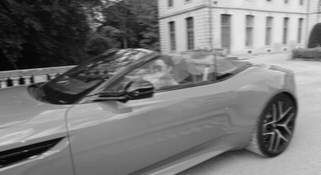 Le Test Drive : Aston Martin DB12 Volante V8, l’art de la vitesse à ciel ouvert