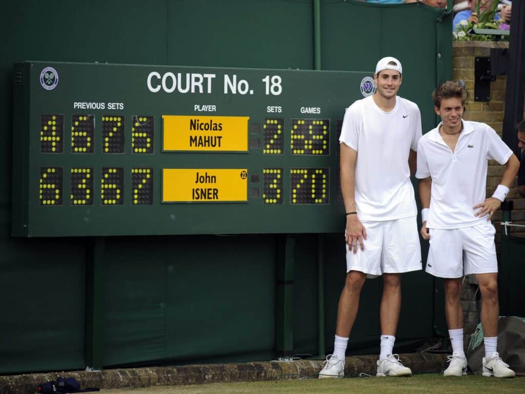 Histoire de Wimbledon : Le match le plus long de l'histoire entre John Isner et Nicolas Mahut.