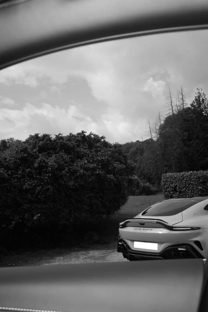 Aston Martin DBX S focus arrière