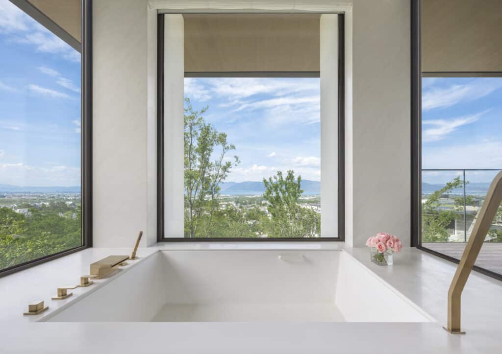 Jacuzzi Suite
