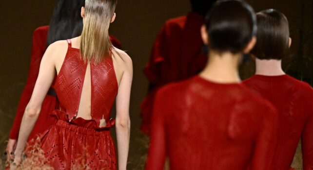 Hermès Haute Couture : Un premier défilé attendu en janvier 2027