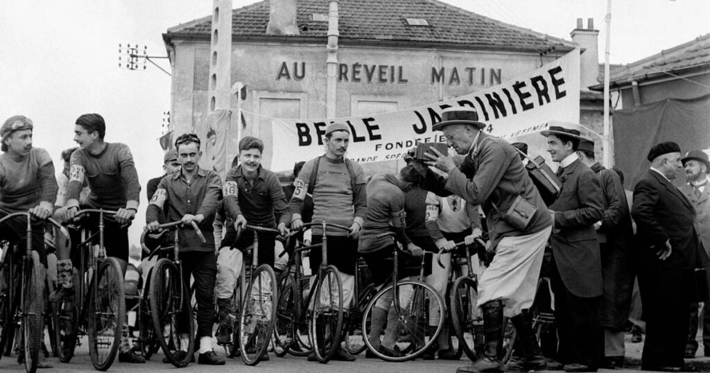 histoire du Tour de France : Le rond-point du réveil matin, à Montgeron (91)