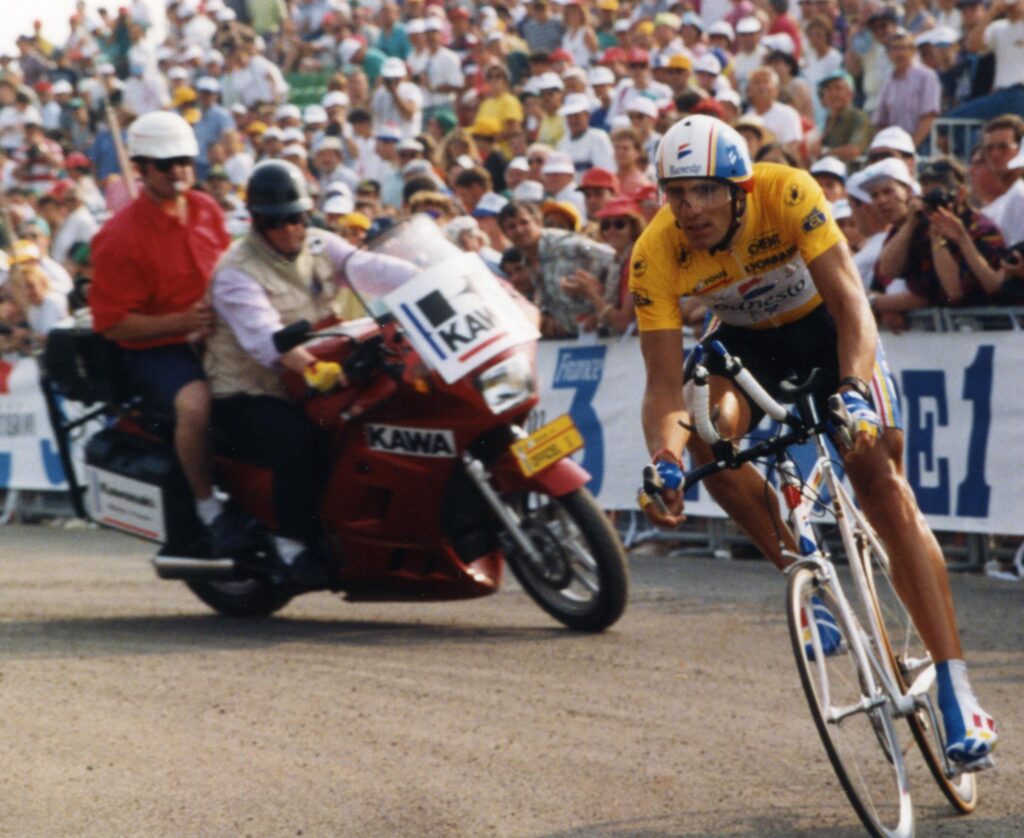 Miguel Indurain : Premier coureur à avoir remporté 5 fois de suite le Tour de France.