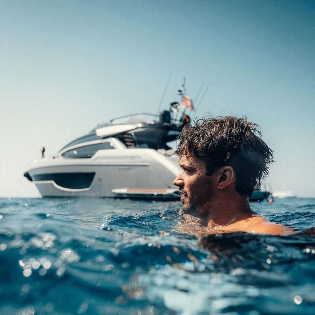 yachts pilotes Formule 1 : Charles et le 102' Corsaro Super "Sedici Yacht"