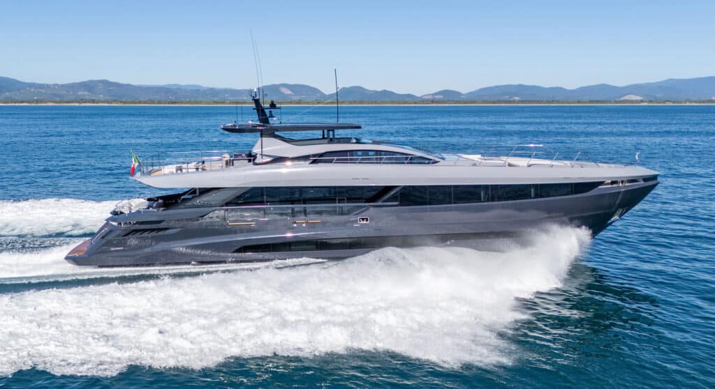 yachts pilotes Formule 1 : Max Verstappen et son yacht "Unleash the Lion"