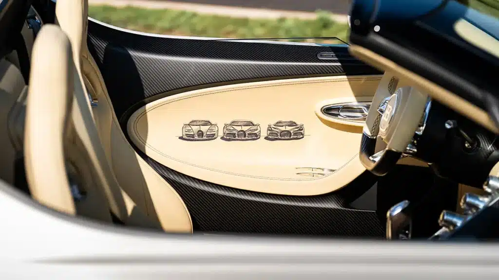 Bugatti W16 Mistral intérieur