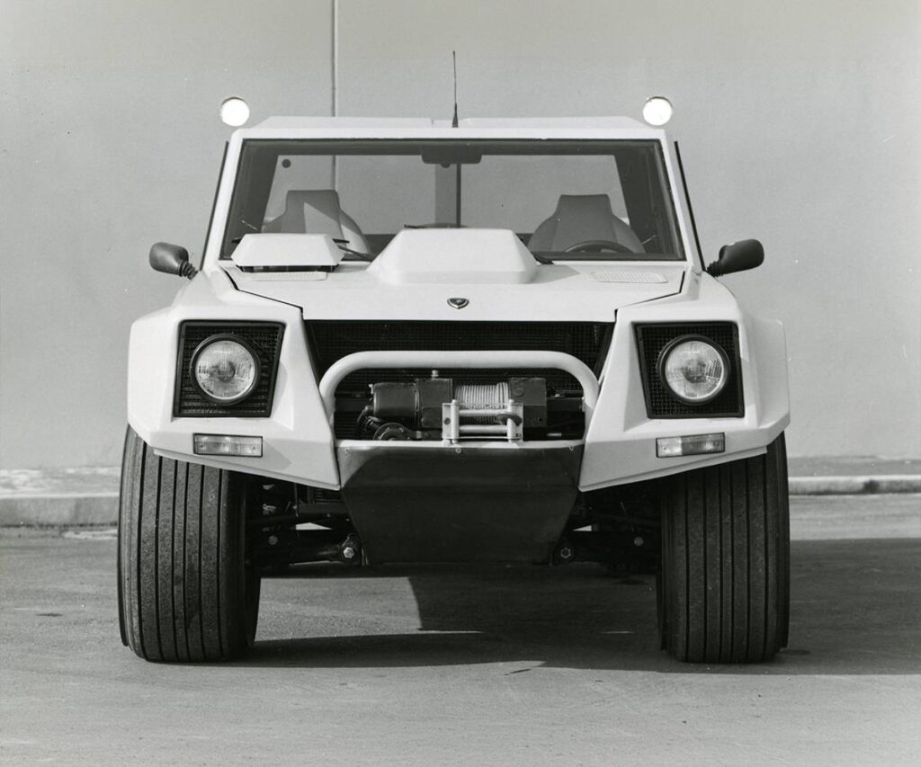 Lamborghini les plus convoitées : Lamborghini LM002 "Rambo Lambo"