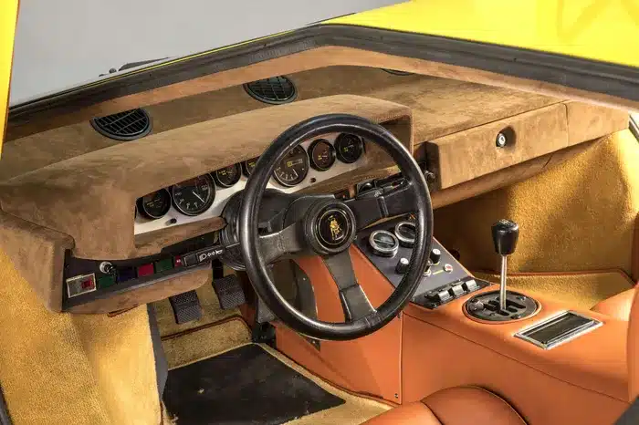 intérieur de la Countach