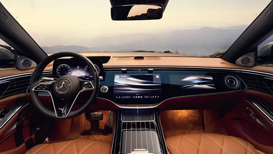Int&eacute;rieur de la Mercedes-Maybach S 680