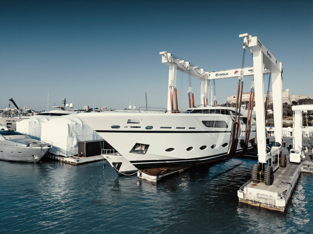 Co&ucirc;t d'un yacht de 50 m&egrave;tres : Le refit