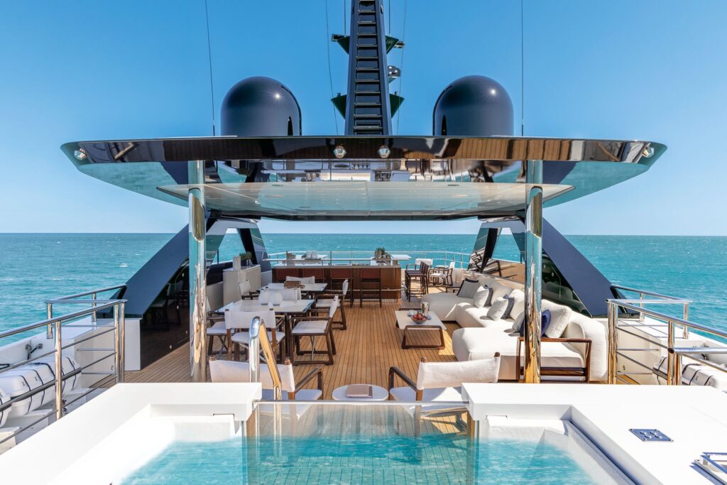 yacht de luxe