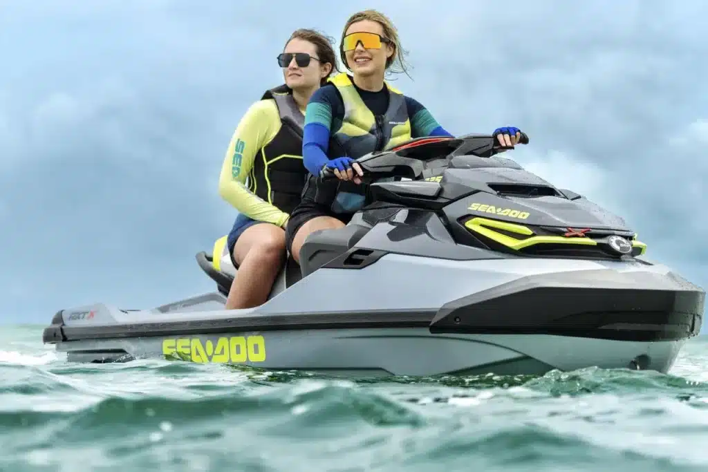 Scooter des mers de luxe : Sea-Doo RXT-X RS 325